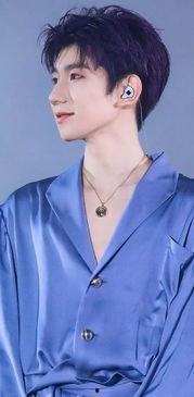 王源明星爆料娱乐圈恋爱,娱乐圈恋爱背后的真实故事 第1张 王源明星爆料娱乐圈恋爱,娱乐圈恋爱背后的真实故事 第1张